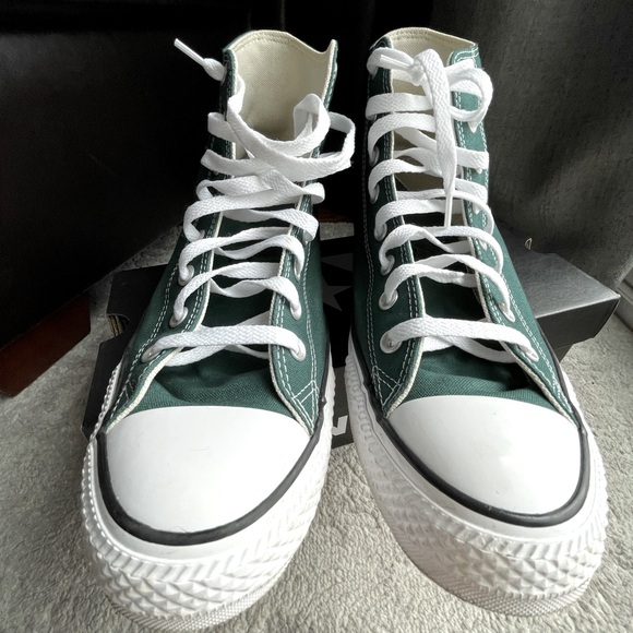 Converse Sneakers, Chuck Taylor All Stars - Picture 3 of 7